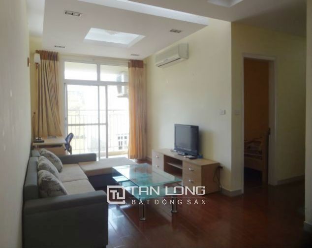 Cho thuê chung cư 2 phòng ngủ, đủ đồ tại 713 Lạc Long Quân, quận Tây Hồ
