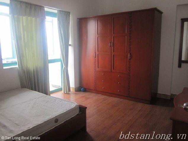 Cho thuê chung cư 2 phòng ngủ ở Hoàng Hoa Thám, Ba Đình, Hà Nội