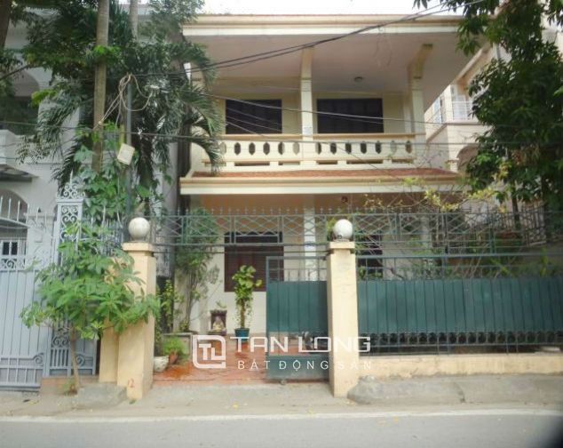 Cho thuê nhà 250m2 x 3 tầng tại đường Tây Hồ, quận Tây Hồ