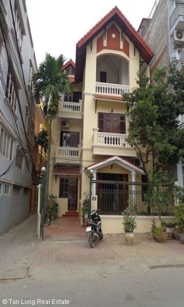 Cho thuê nhà 3 tầng đường Âu Cơ quận Tây Hồ Hà Nội