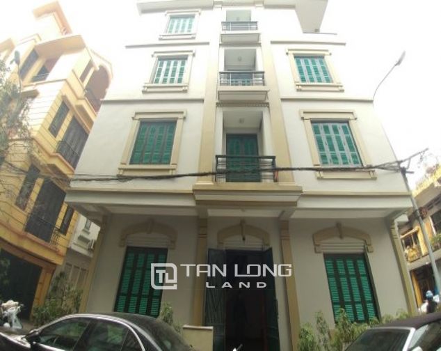 Cho thuê nhà 4 tầng 4 phòng ngủ ở Trần Quý Cáp, Đống Đa, Hà Nội