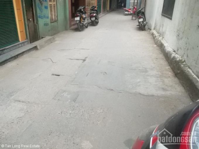 Cho thuê nhà 4 tầng tại phố Lý Nam Đế, quận Hoàn Kiếm, Hà Nội