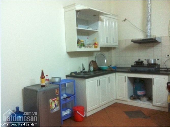 Cho thuê nhà 42 m2 x 5 tầng tại đường Đầm Trấu, quận Hai Bà Trưng
