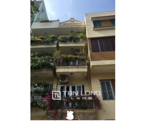 Cho thuê nhà 45m2 x 4 tầng tại Âu Cơ, quận Tây Hồ