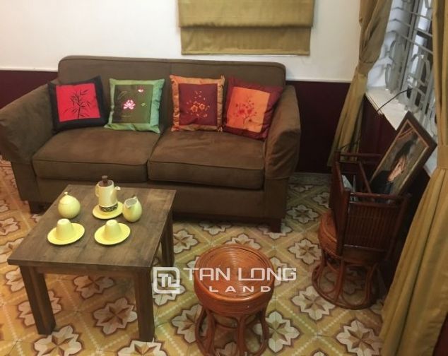 Cho thuê nhà 50m2 x 2 tầng tại Yên Phụ, quận Tây Hồ