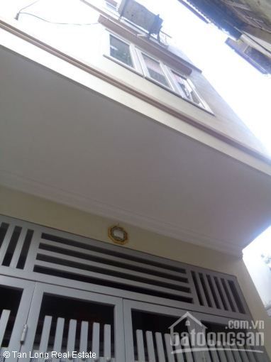 Cho thuê nhà 70m2 x 4 tầng, nhà nằm tại khu phố Lạc Trung, quận Hai Bà trưng