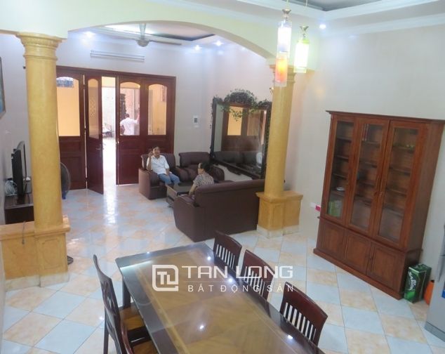 Cho thuê nhà 70m2 x 4 tầng tại Đội Cấn, quận Ba Đình