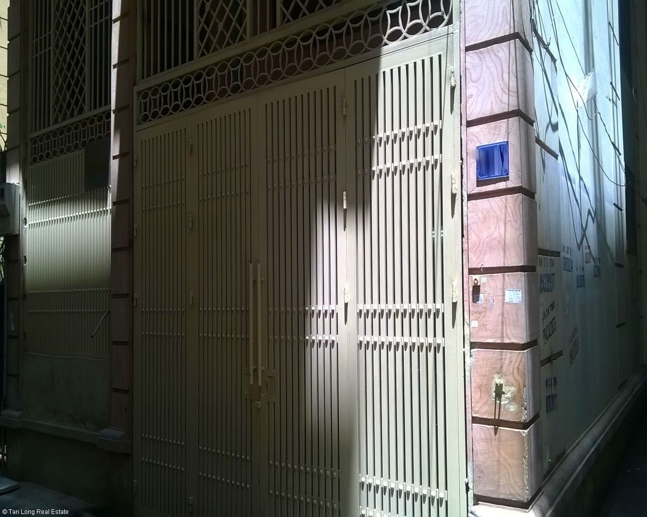 Cho thuê nhà 70m2 x 4.5 tầng tại khu Hoàng Cầu, quận Đống Đa
