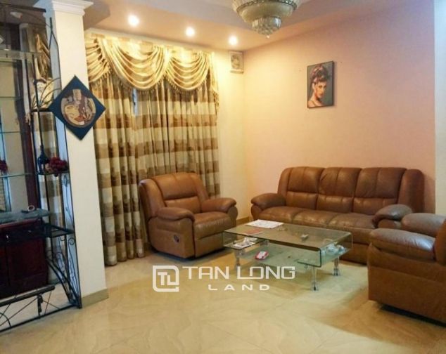 Cho thuê nhà 78m2 x 5 tầng ở trong ngõ Kim Mã, quận Ba Đình