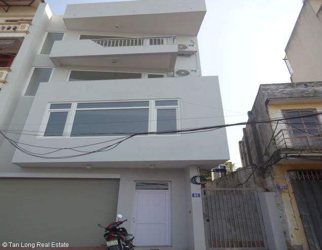 Cho thuê nhà 80m2 x 4 tầng tại Đặng Thai Mai, quận Tây Hồ