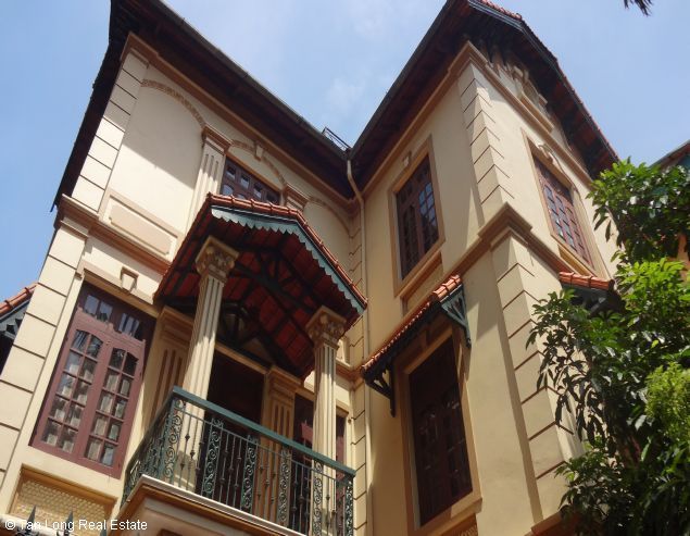 Cho thuê nhà đẹp đường Tây Hồ, Hà Nội