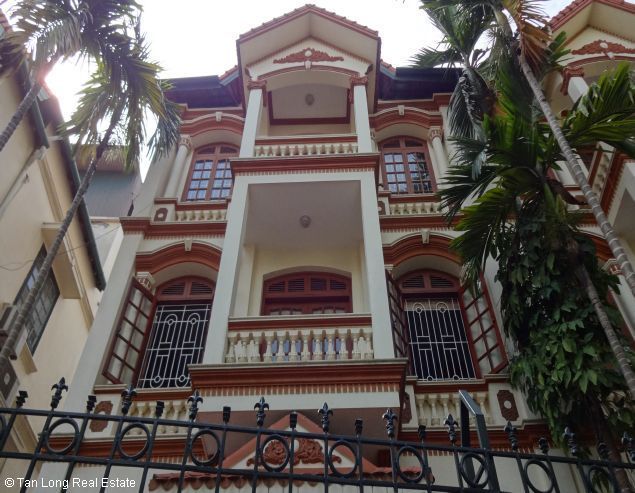 Cho thuê nhà đẹp đường Tô Ngọc Vân - Tây Hồ - Hà Nội