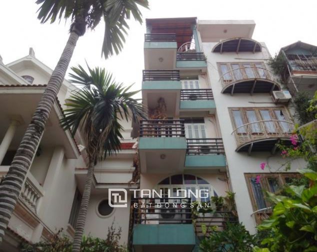 Cho thuê nhà đủ đồ tại Làng Nghi Tàm, quận Tây Hồ
