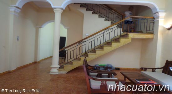 Cho thuê nhà giá rẻ ở đường Nghi Tàm