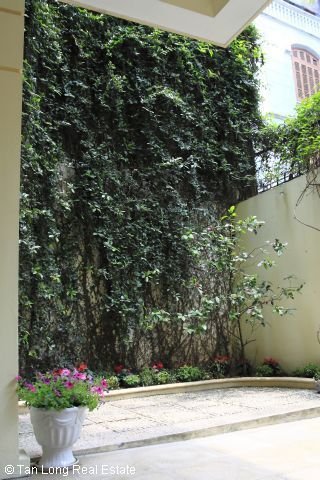 Cho thuê nhà kiểu biệt thự tại Võng Thị, quận Tây Hồ