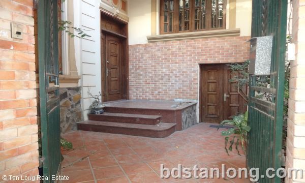 Cho thuê nhà ở Tô Ngọc Vân, Tây Hồ, Hà Nội