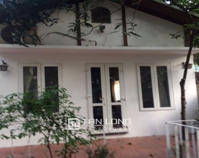 Cho thuê nhà phố Đặng Thai Mai, diện tích 320m2, xây dựng theo kiến trúc Thái Lan