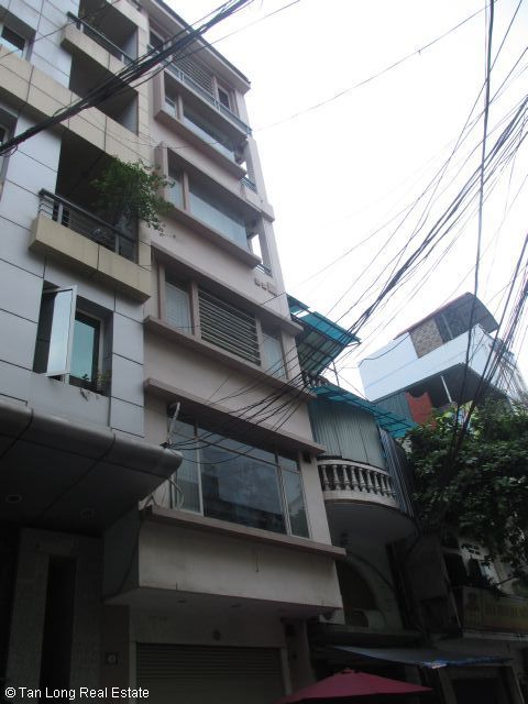 Cho thuê nhà phố Nguyễn Khuyến, quận Đống Đa