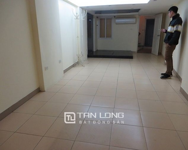 Cho thuê nhà riêng 45m2 x 3 tầng ở phố Hồ Xuân Hương, quận Hoàn Kiếm