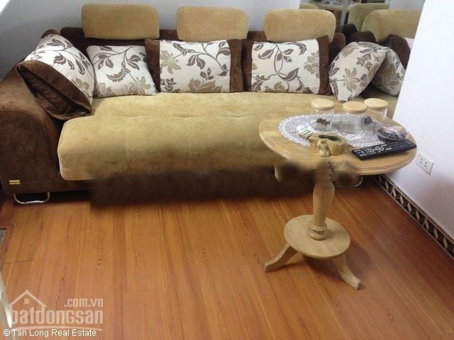 Cho thuê nhà riêng 5 tầng tại đường Đinh Tiên Hoàng, quận Hoàn kiếm