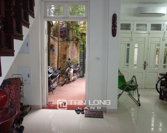 Cho thuê nhà riêng 6 tầng ở trong ngõ Đội Cấn, quận Ba Đình, diện tích 110m2