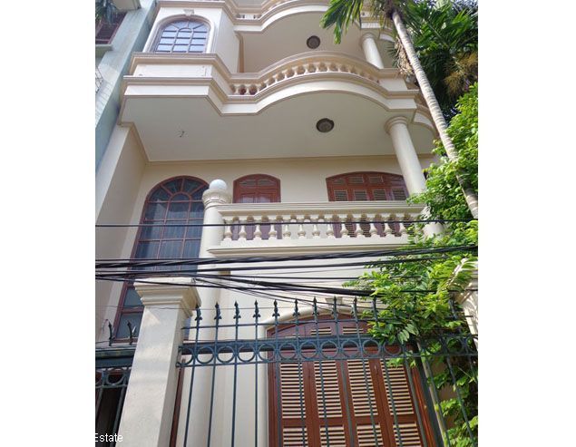 Cho thuê nhà riêng 80m2 x 4 tầng tại Đội Cấn, quận Ba Đình