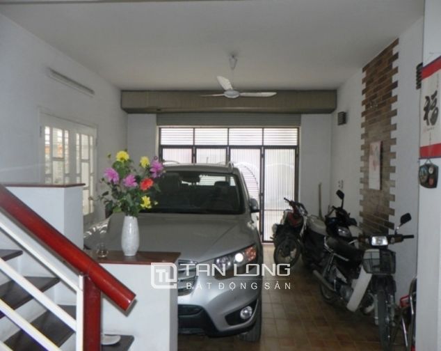 Cho thuê nhà riêng 80m2 x 4 tầng trong ngõ Giang Văn Minh, quận Ba Đình