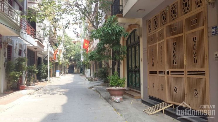 Cho thuê nhà riêng hướng Tây Bắc khu đô thị Định Công, quận Hoàng Mai