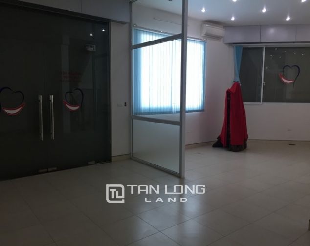 Cho thuê nhà sài đồng, gần aeon mall, 100m2, 3 tầng, nhà mặt phố