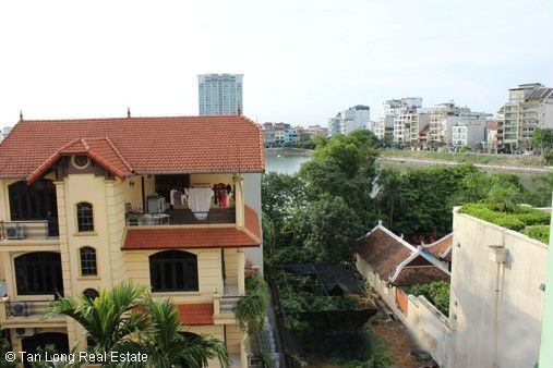 Cho thuê nhà Tây Hồ, 90m2*5 tầng, 5 phòng ngủ, 900$