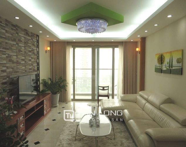 Chung cư 130m2 cho thuê tại C2 Mandarin Garden, quận Cầu Giấy