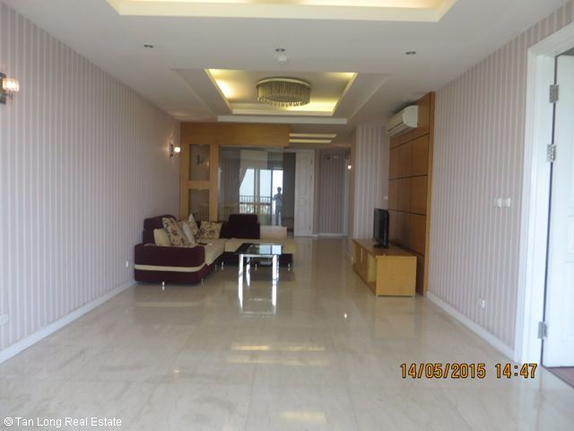 Chung cư 145m2, 3 phòng ngủ cho thuê tại P2 Ciputra, quận Tây Hồ