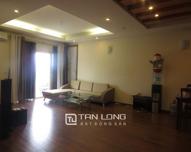 Chung cư 149m2, đủ đồ cho thuê tại M5 Nguyễn Chí Thanh, quận Đống Đa
