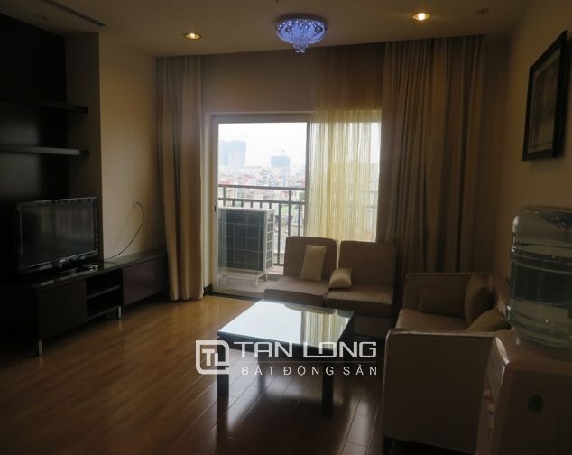 Chung cư 2 phòng ngủ, đủ đồ cho thuê tại Hòa Bình Green, quận Ba Đình