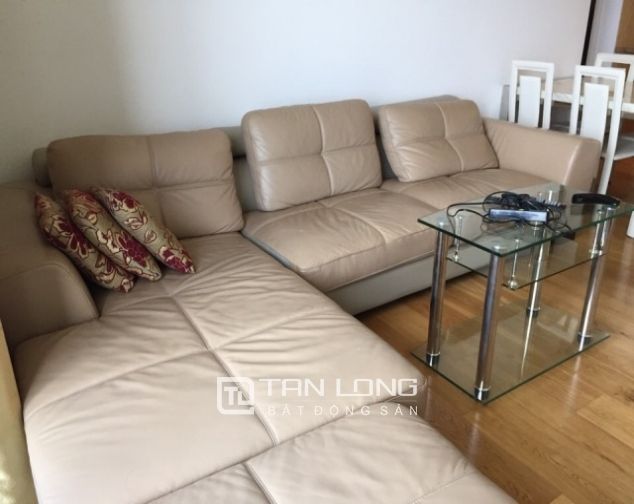 Chung cư 2 phòng ngủ tháp Đông tòa Indochina, quận Cầu Giấy cho thuê