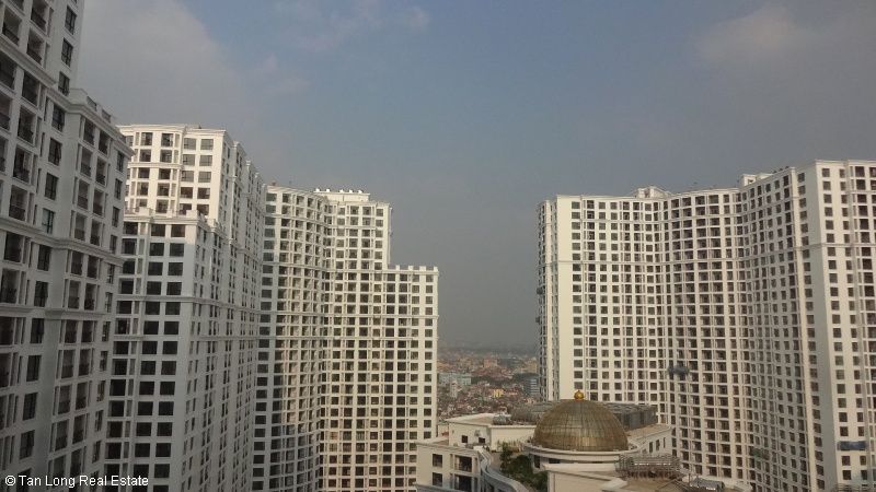 Chung cư 2 phòng ngủ tòa R1 Vinhomes Royal City, quận Thanh Xuân cho thuê