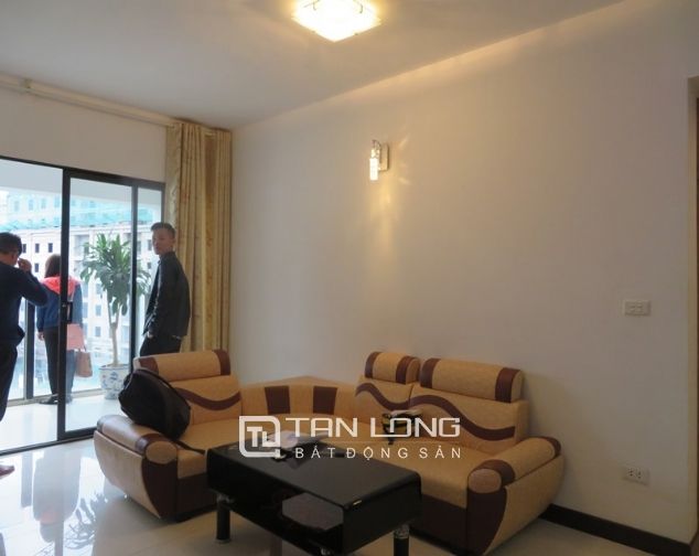 Chung cư 78m2, 2 phòng ngủ cho thuê tại Chelsea Park, quận Cầu Giấy