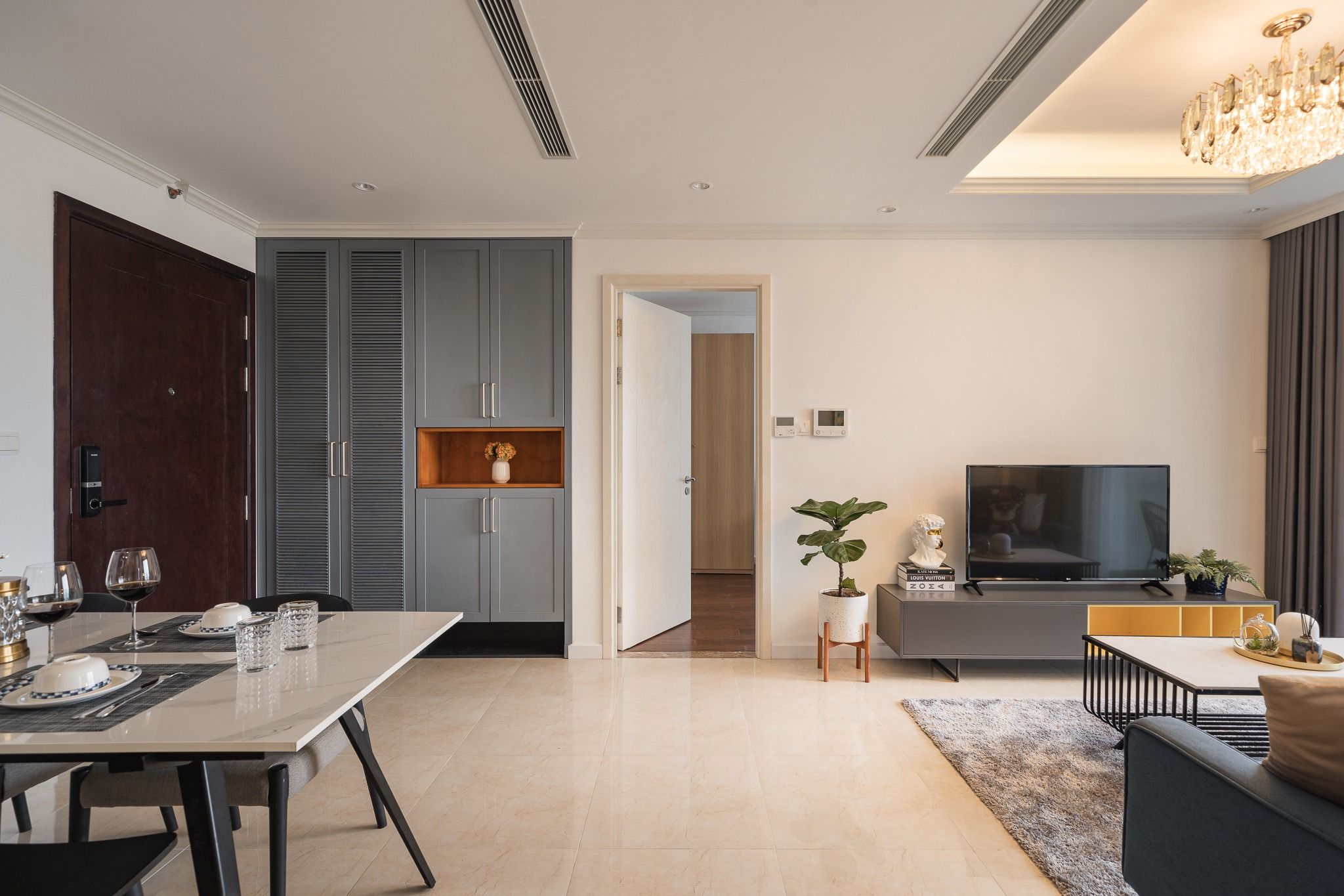 Bán căn hộ chung cư Mailand Hanoi City, tầm view tuyệt đẹp, DT: 98m2