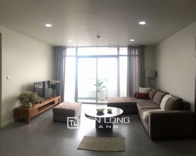 Chung cư cho thuê 2 phòng ngủ tại Water Mark, Lạc Long Quân, quận Tây Hồ