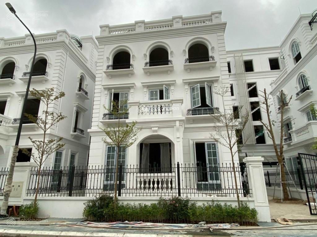 Bán biệt thự đơn lập 220m2 khu Vườn Cam, hướng Đông mát mẻ, vị trí đẹp