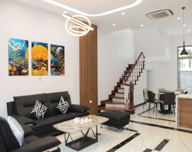 Chuyển nhượng nhà liền kề lại Vinhomes Riverside The Harmony, Long Biên với giá 15,2 tỷ (bao phí)