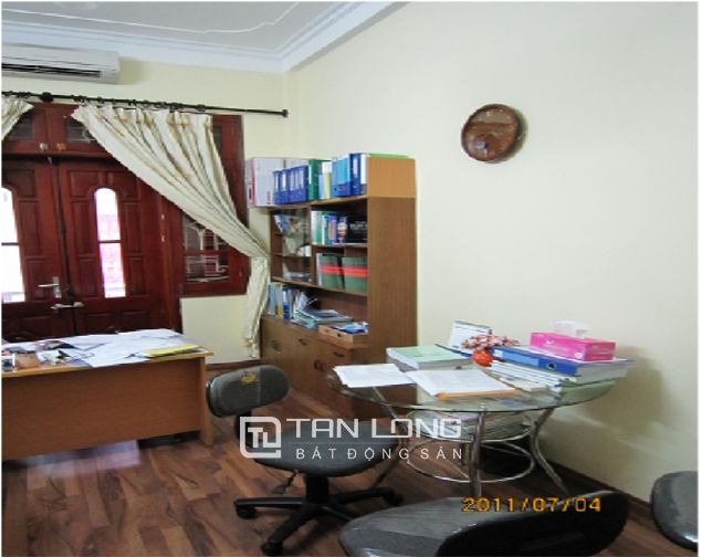 Có nhà 4 tầng cho người nước ngoài thuê tại Phạm Tuấn Tài, quận Cầu Giấy.
