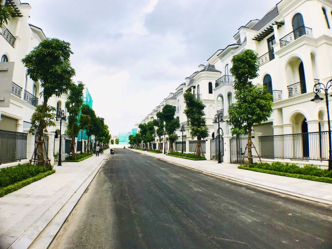 Cần tiền bán gấp Biệt thự Song Lập Vinhomes Ocean Park, DT 115m2 x 3.5 tầng, giá 16 tỷ bao thuế phí