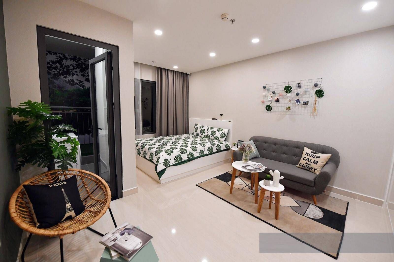 Bán căn 1 ngủ tầng cao The Sunrise Bay ban công hướng Bắc view nội khu Vin Global Gate Hạ Long