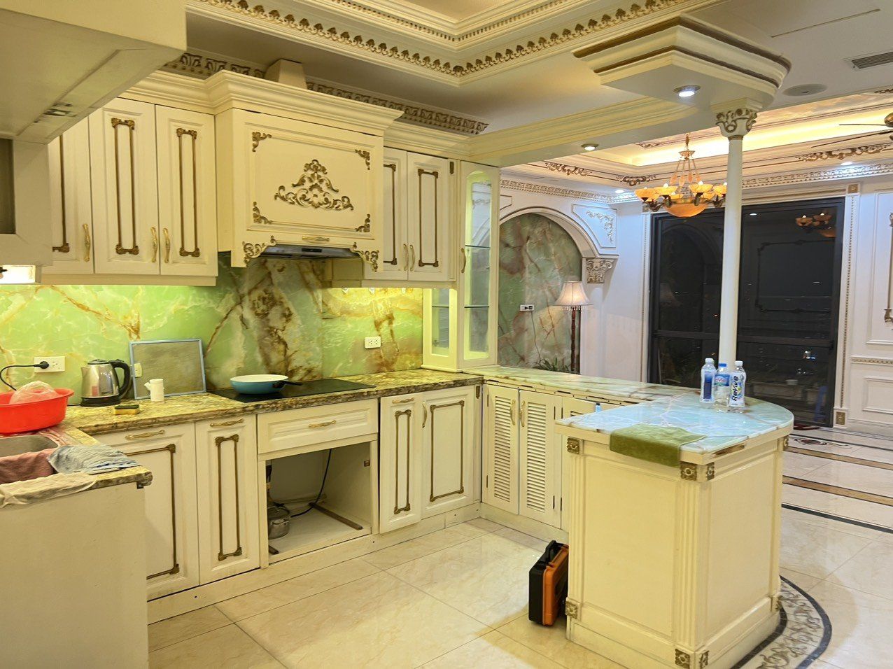 Cần thuê biệt thự đơn lập Mẫu Đơn Vinhomes Star City hướng chính Bắc - DT: 240m2 nội thất hiện đại