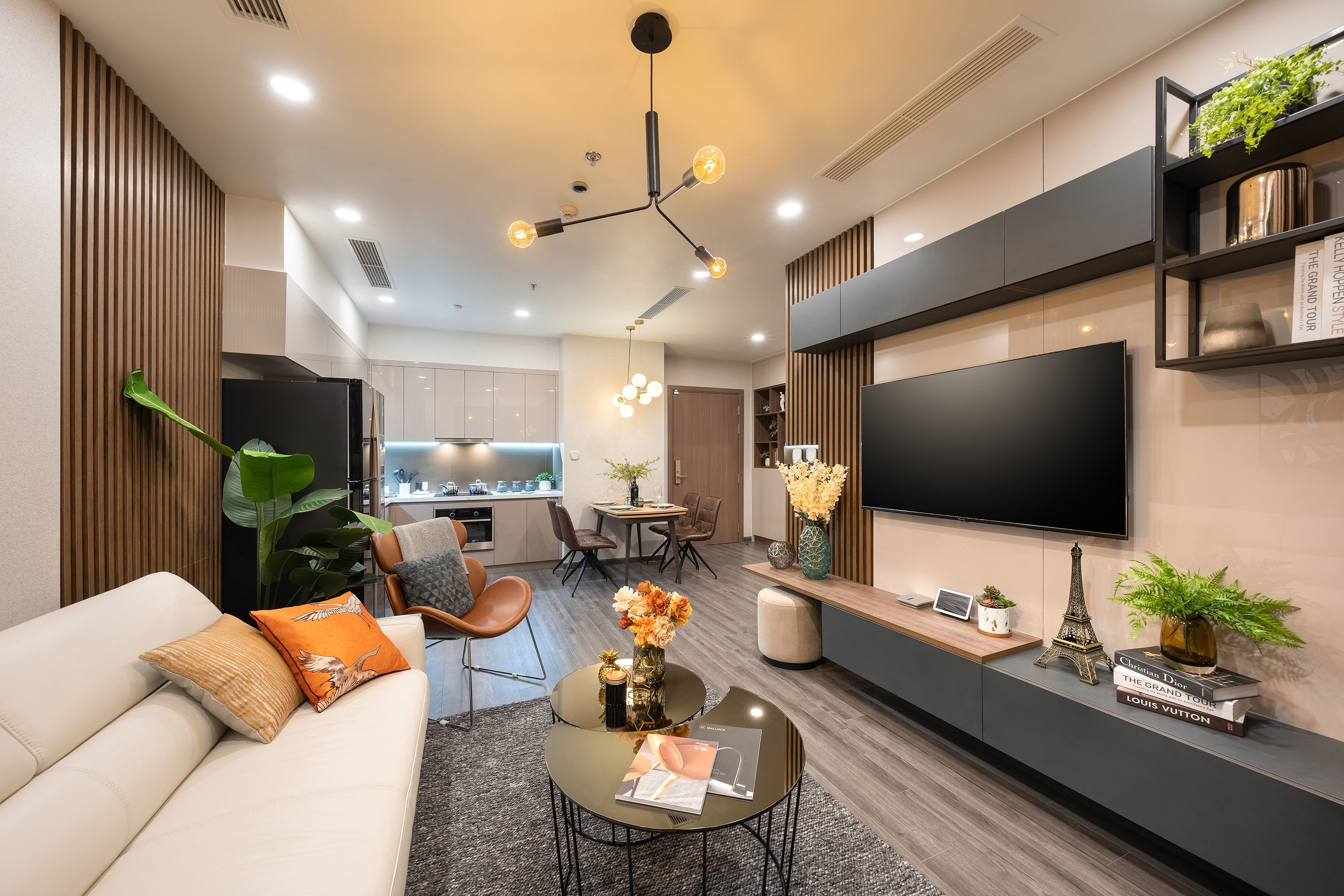 Chuyển nhượng căn 3 ngủ tòa CT12 KĐT Văn Phú Hà Đông, diện tích 158m2, view thoáng