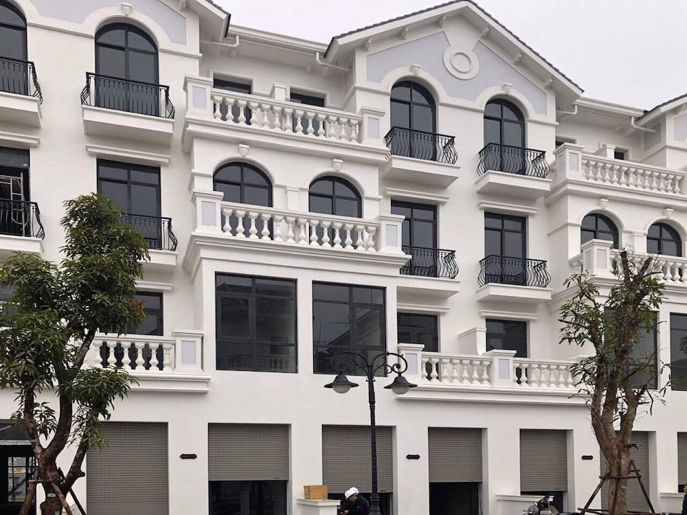 Chính chủ cho thuê shophouse Chà Là 180m2, kết hợp để ở và kinh doanh siêu tốt, Vinhomes The Empire