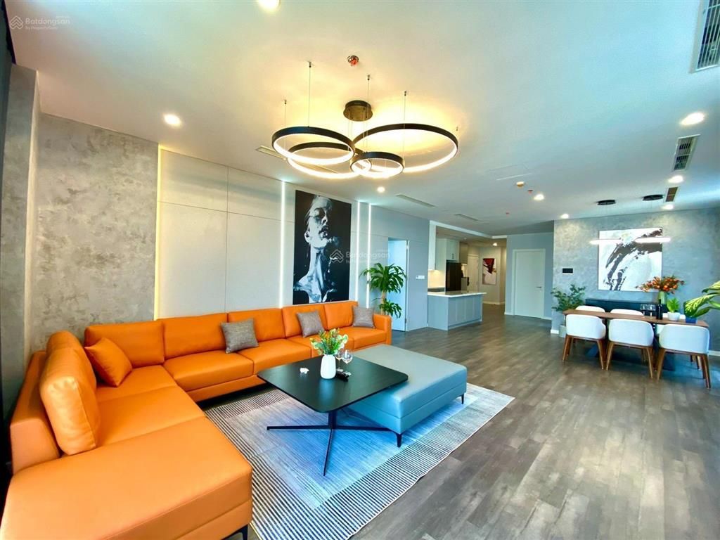 Bán căn 2 ngủ chung cư Sunshine Crystal River, giá VIP, hướng Đông Bắc