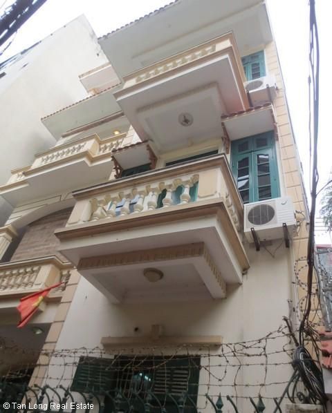 Nhà 5 phòng ngủ, đầy đủ nội thất cho thuê trên đường Nguyễn Chí Thanh
