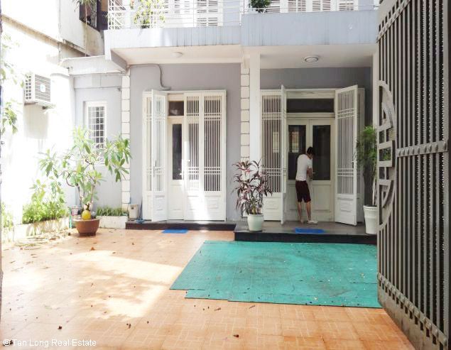 Nhà 5 tầng cho thuê đường Xuân Diệu, quận Tây Hồ, Hà Nội